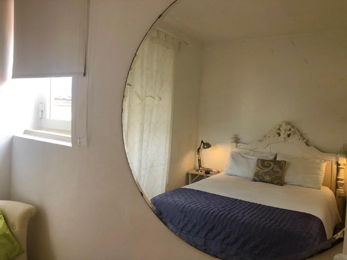 Charming In Alfama With River View! Apartamento *