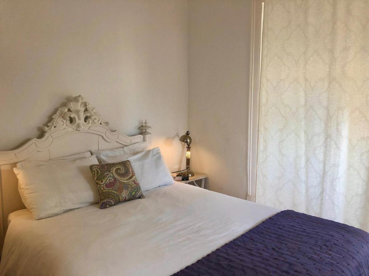Charming In Alfama With River View! Lejlighed