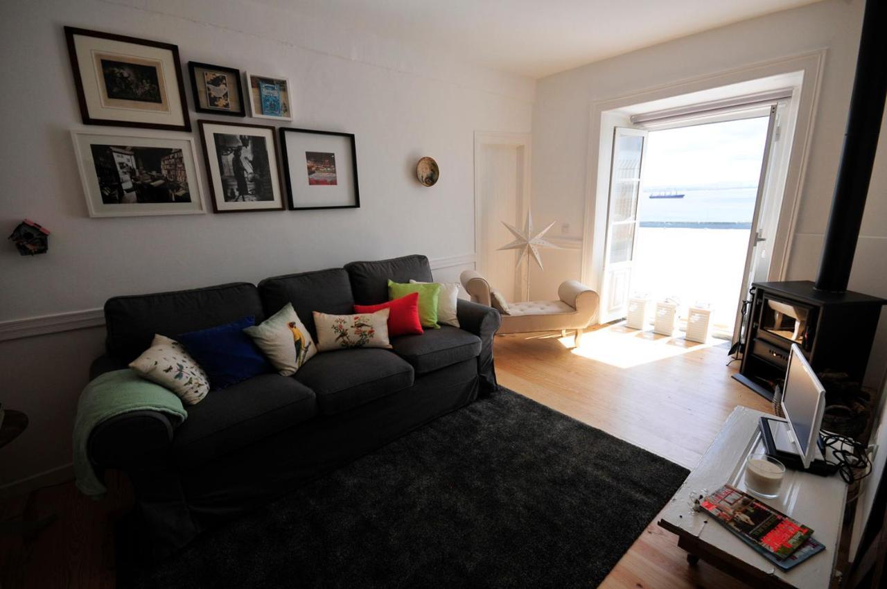 Charming In Alfama With River View! Apartamento *
